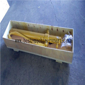 Cilindro de la elevación de KOMATSU D65E-12, cilindro hidráulico 14X-63-01063 proveedor